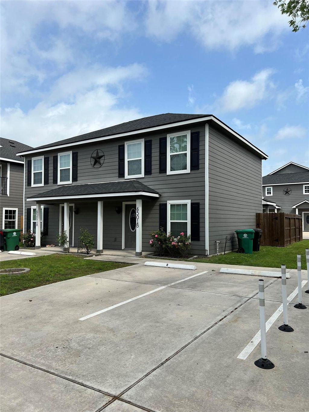 Photo of 6501 Osprey Drive #A/B, Houston, TX 77048 (MLS # 37832160)