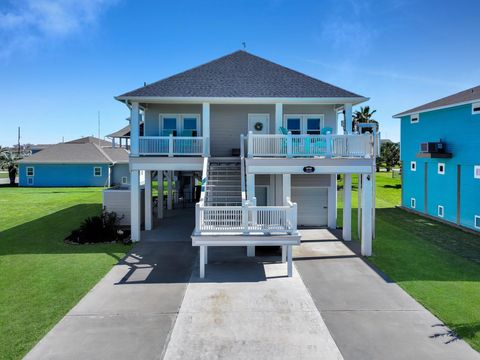 Homes For Sale - 978 Sue Drive<br/> Port Bolivar, TX 77650