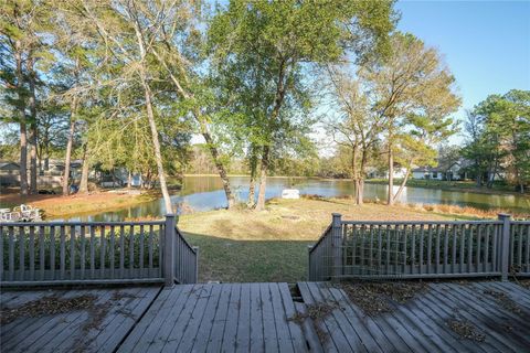 Photo of 174 W Creek Crk, Trinity, TX 75862 (MLS # 59412528)