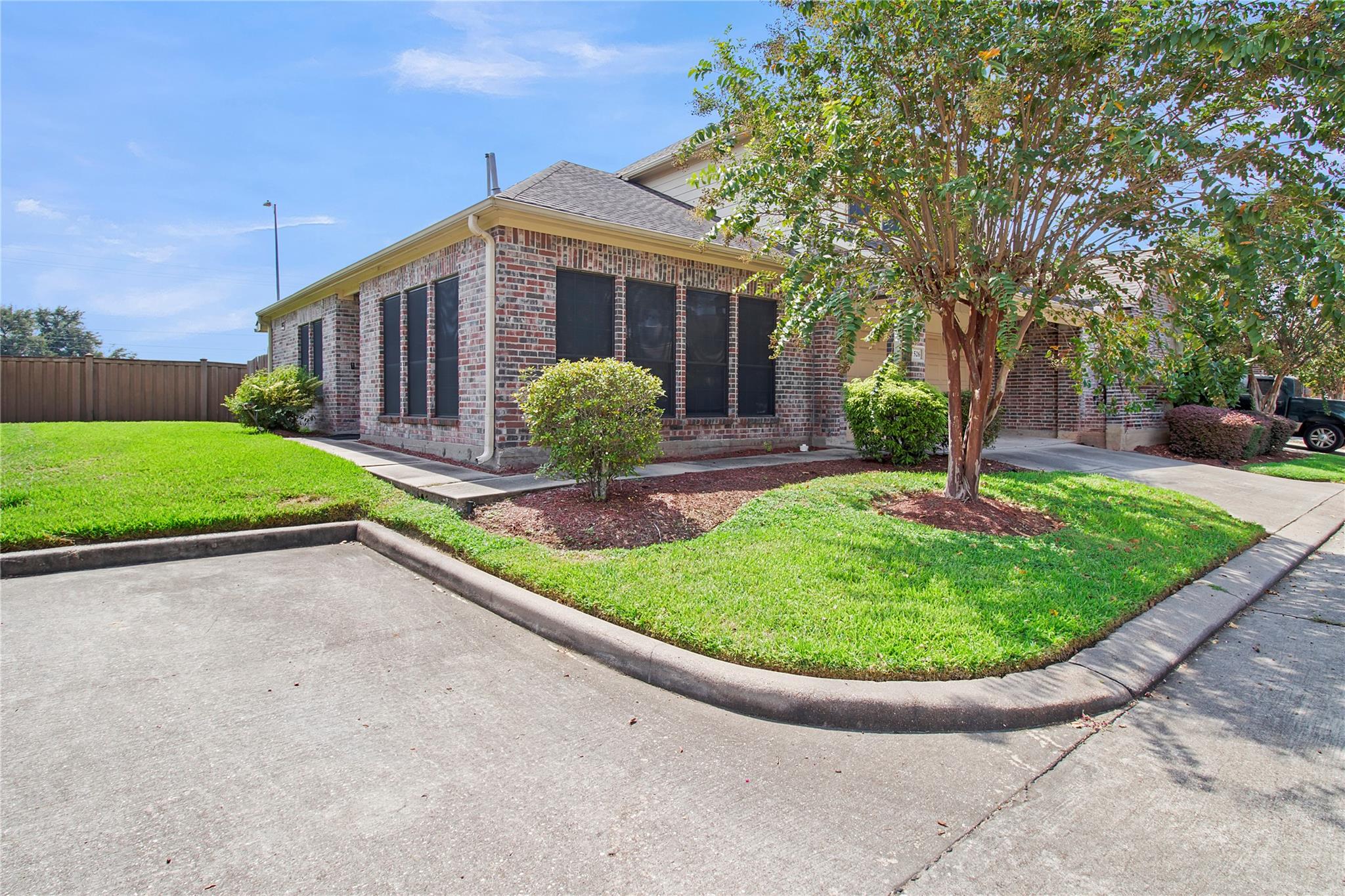 1526 Village Townhome Drive