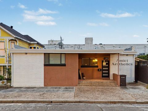 Photo of 2219 Sealy Street, Galveston, TX 77550 (MLS # 89099365)