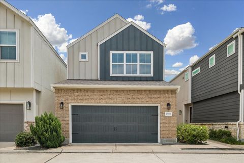 Photo of 10003 Brickhouse Drive, Houston, TX 77080 (MLS # 60311892)