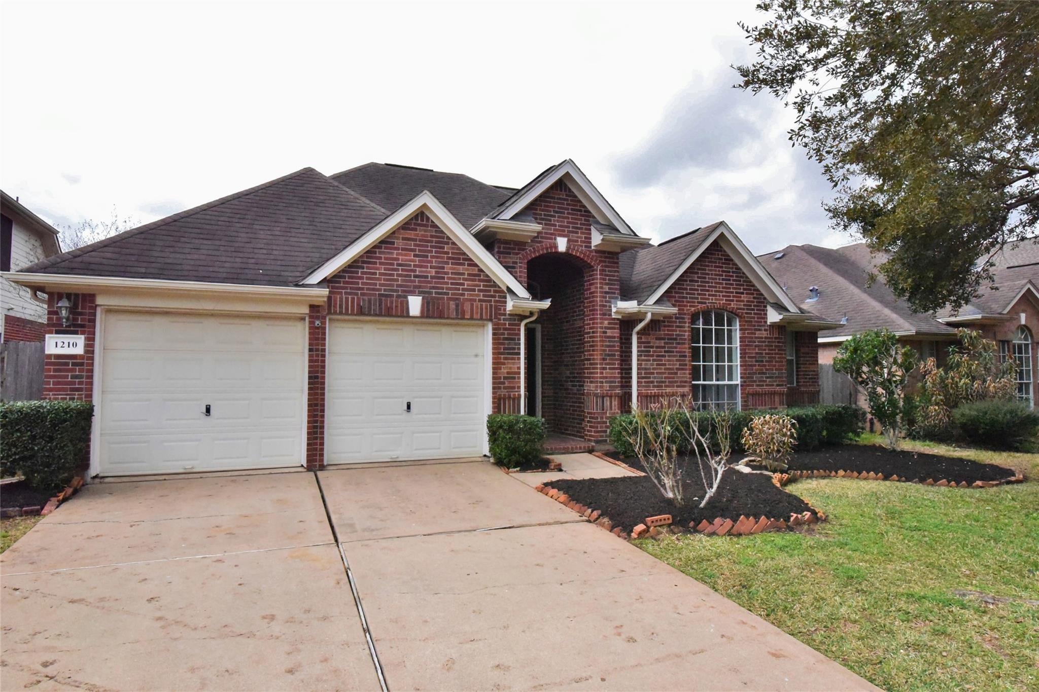 1210 Ivory Meadow Lane