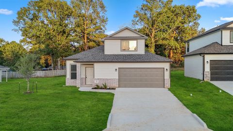 Photo of 150 Byrd Drive, Lufkin, TX 75901 (MLS # 57784883)
