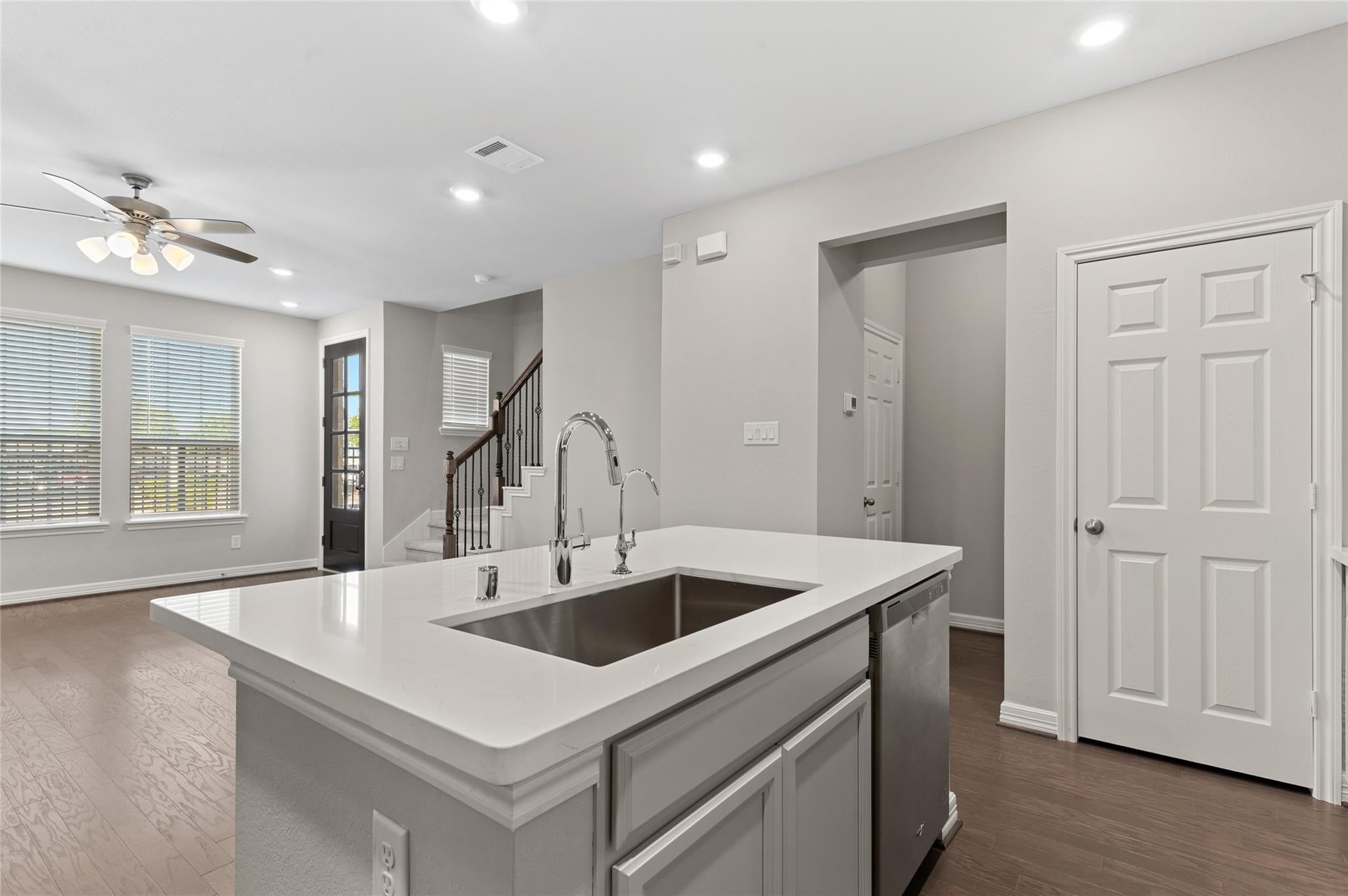 9511 Towne Lake Parkway