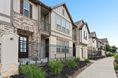 Photo of 9511 Towne Lake Parkway, Cypress, TX 77433 (MLS # 72379953)