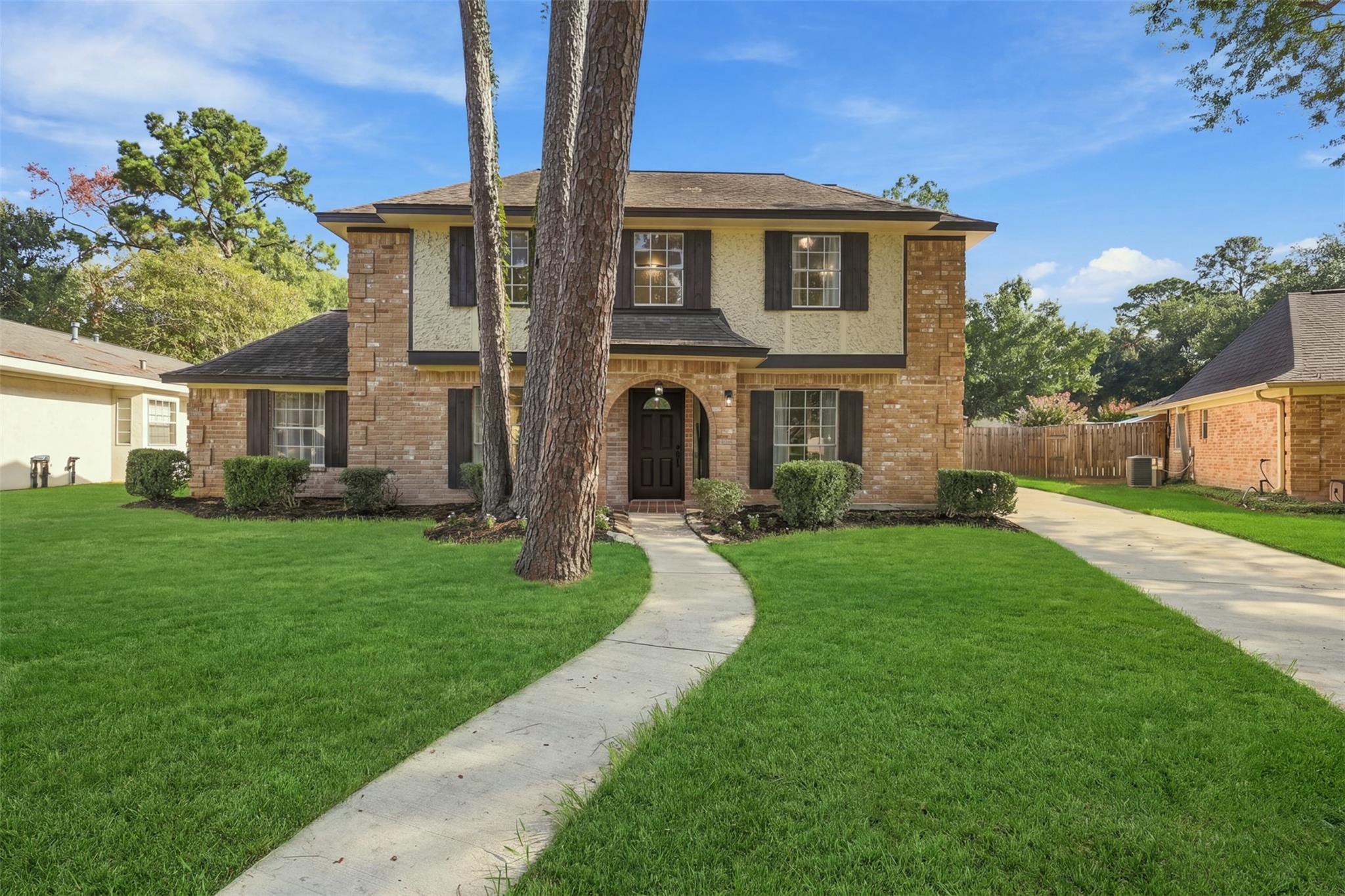 8119 Pine Green Lane