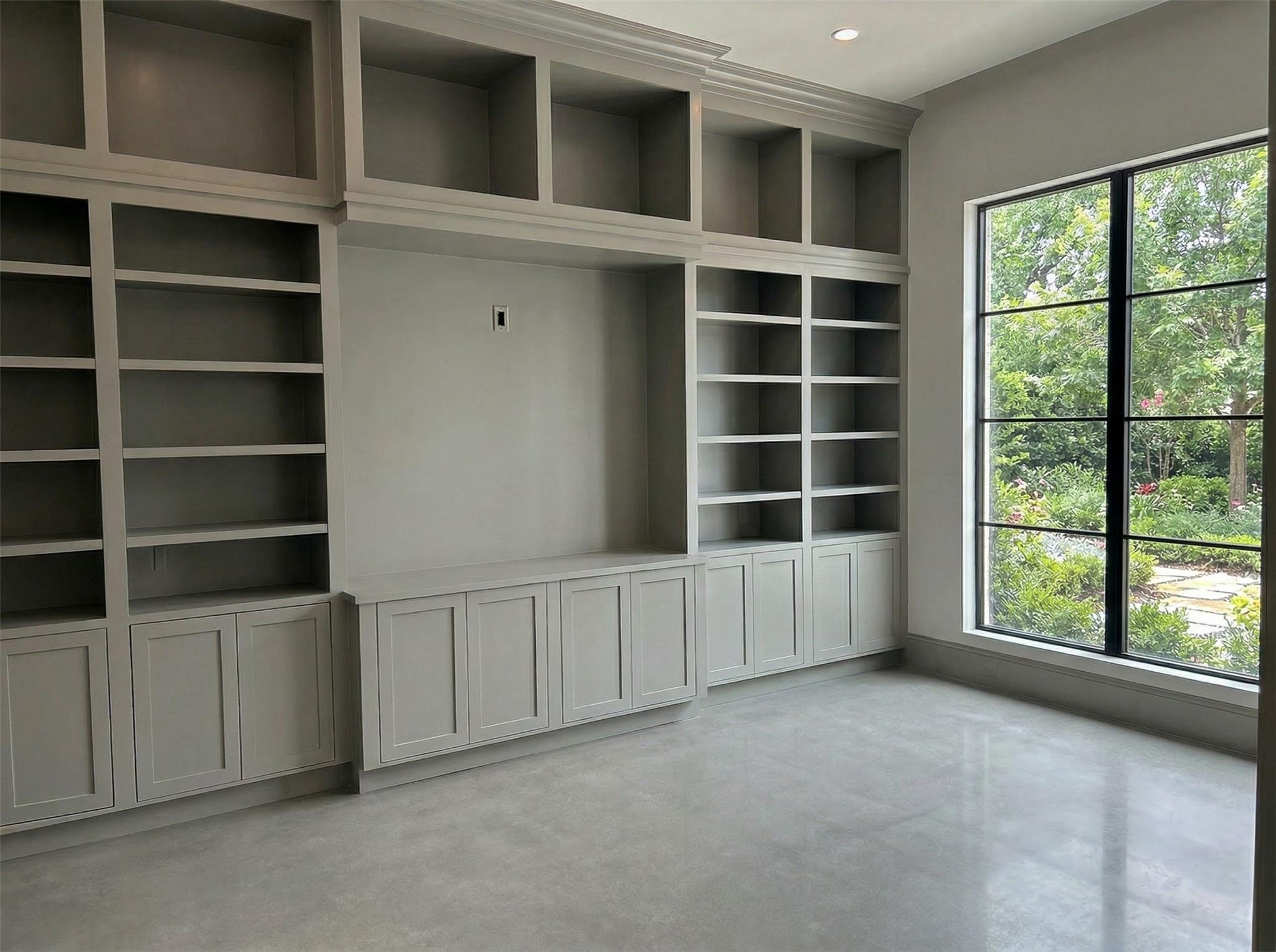 10722 Old Coach Lane