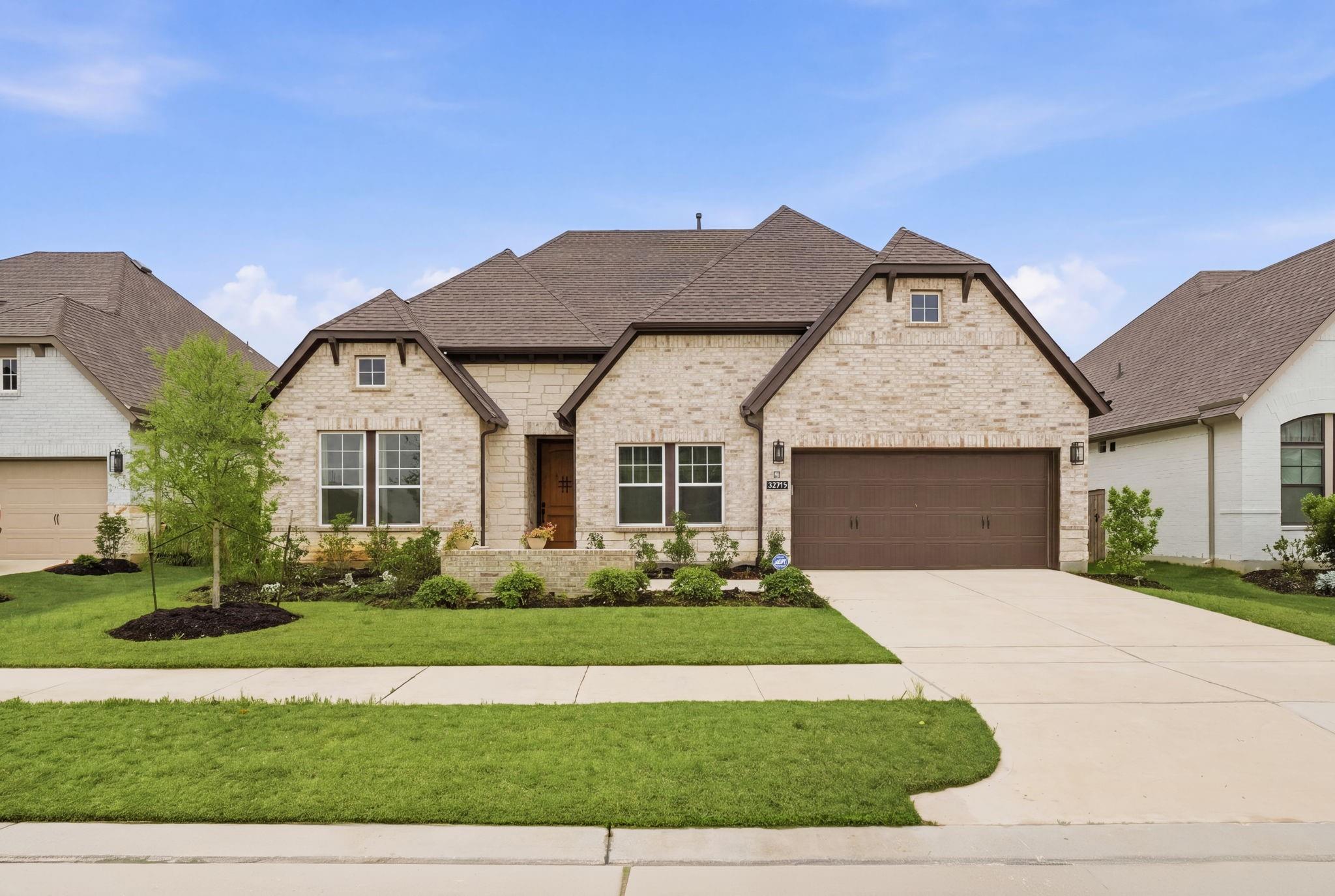 22214 Bushy Matgrass Lane