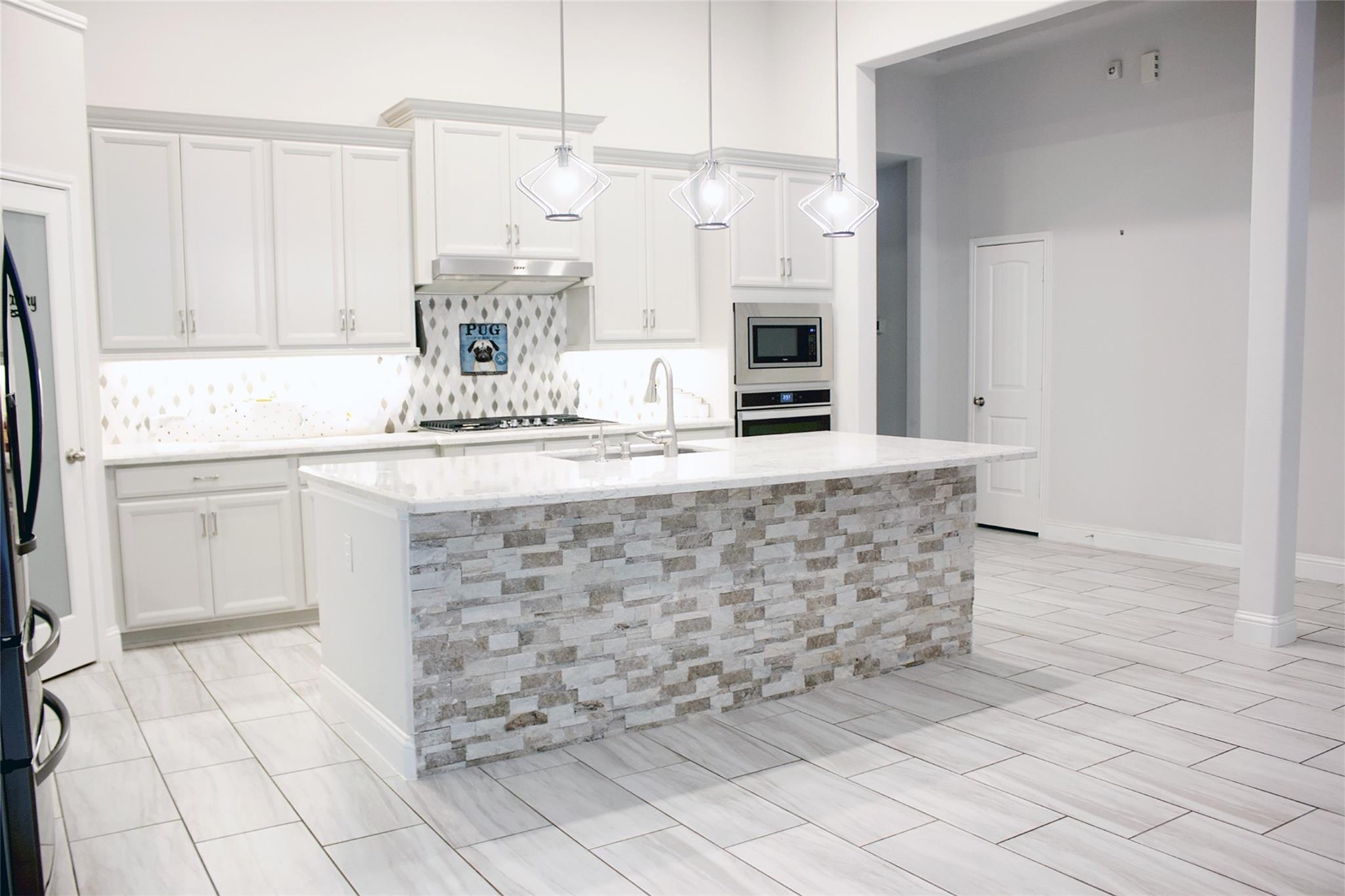 2001 Sadtler Ridge Circle