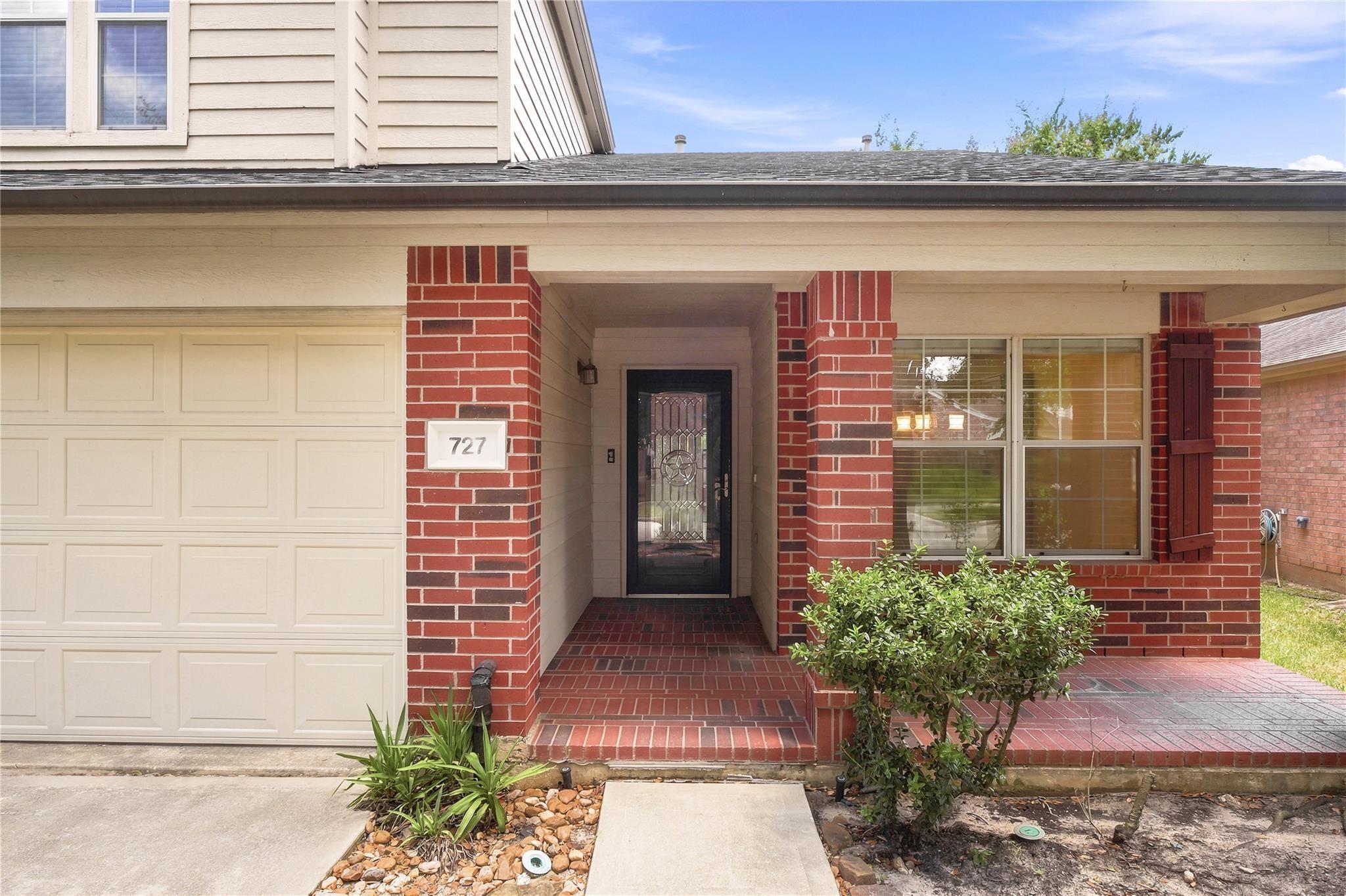 727 Cypresswood Ridge