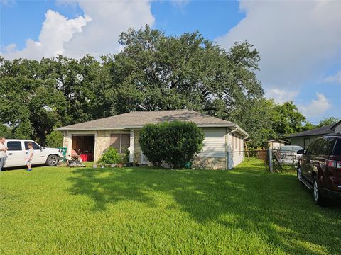 Photo of 201 Delta Street St, Pasadena, TX 77506 (MLS # 17278738)