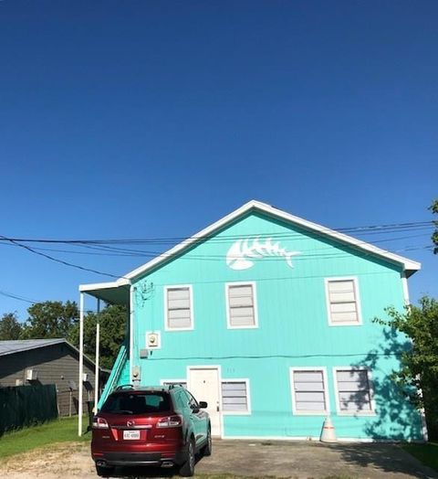 Photo of 717 6th Street, San Leon, TX 77539 (MLS # 91999737)