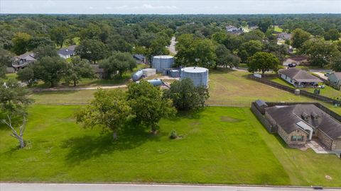Photo of 0 Turberry, West Columbia, TX 77486 (MLS # 34942291)