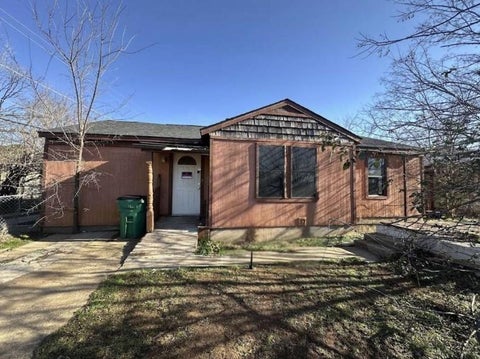 Homes For Sale - 2205 Lucas Avenue<br/> Wichita County, Wichita Falls, TX 76301