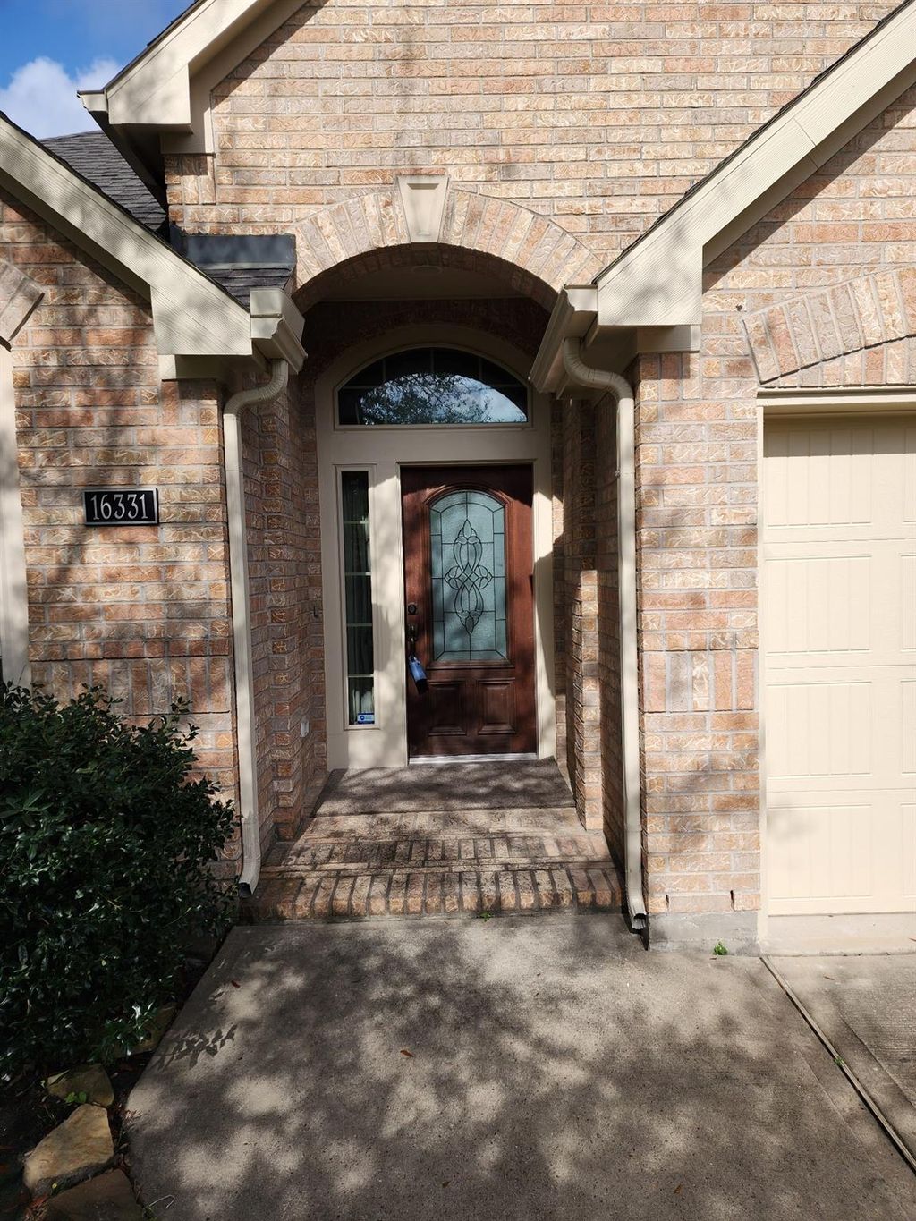 Photo of 16331 Gentle Slope Lane, Houston, TX 77044 (MLS # 80888605)