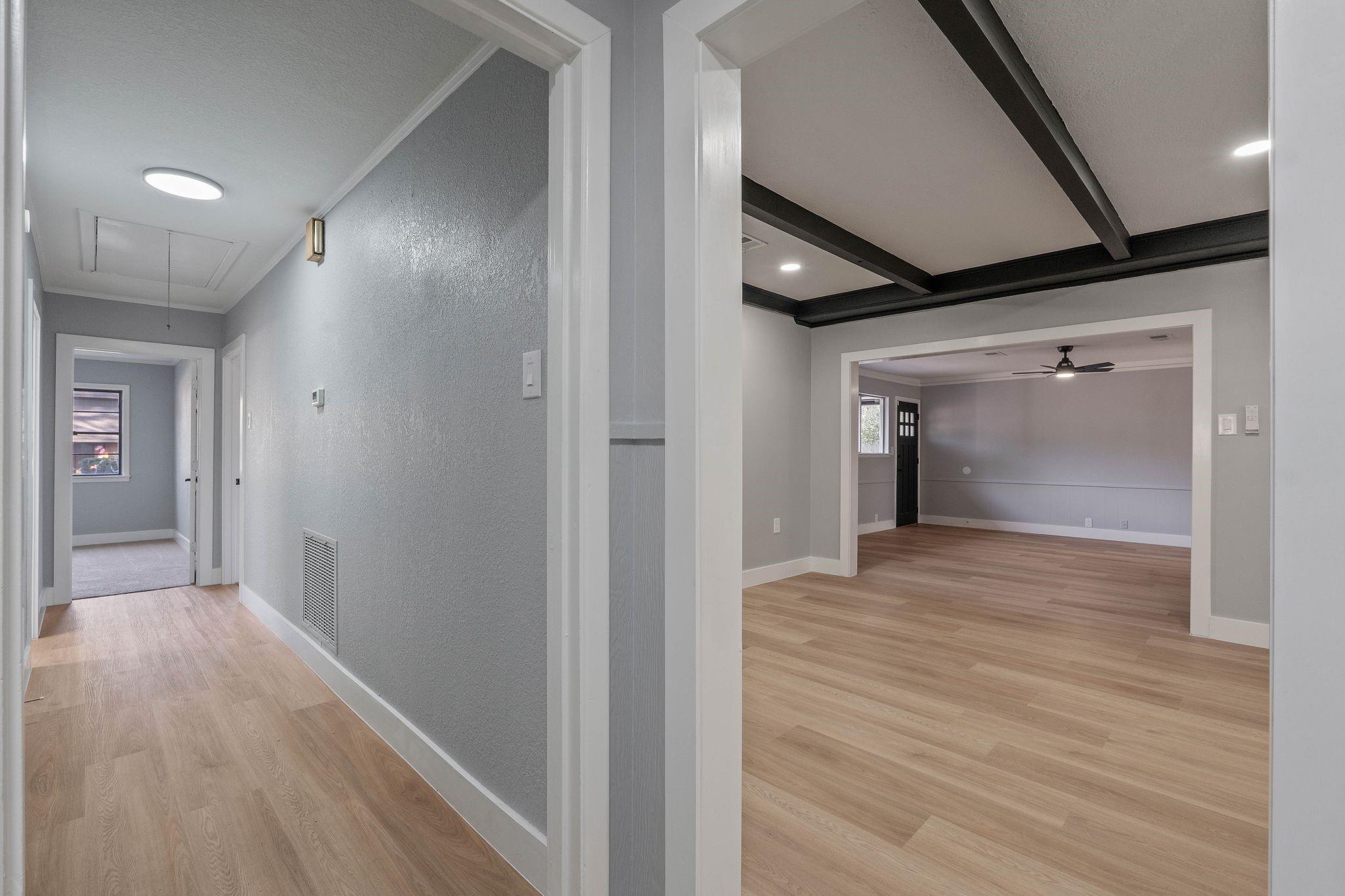 105 N Woodsway Street E