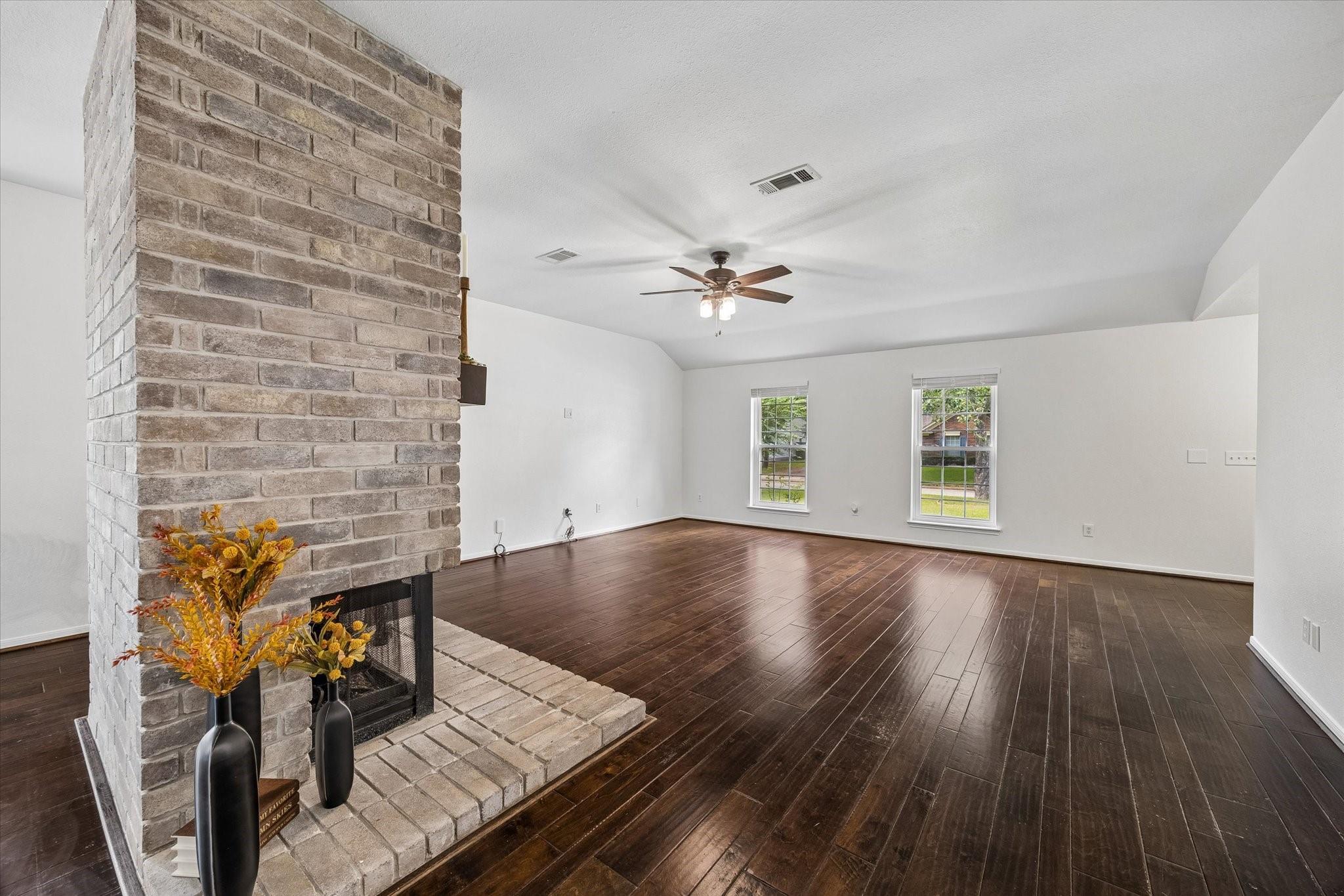 6 Cottage Grove Place