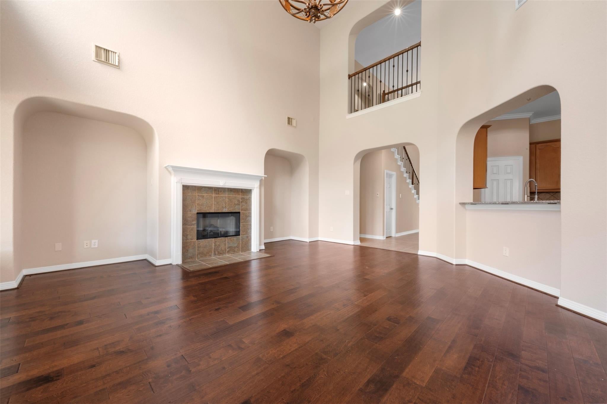 9227 Hummingbird Lane