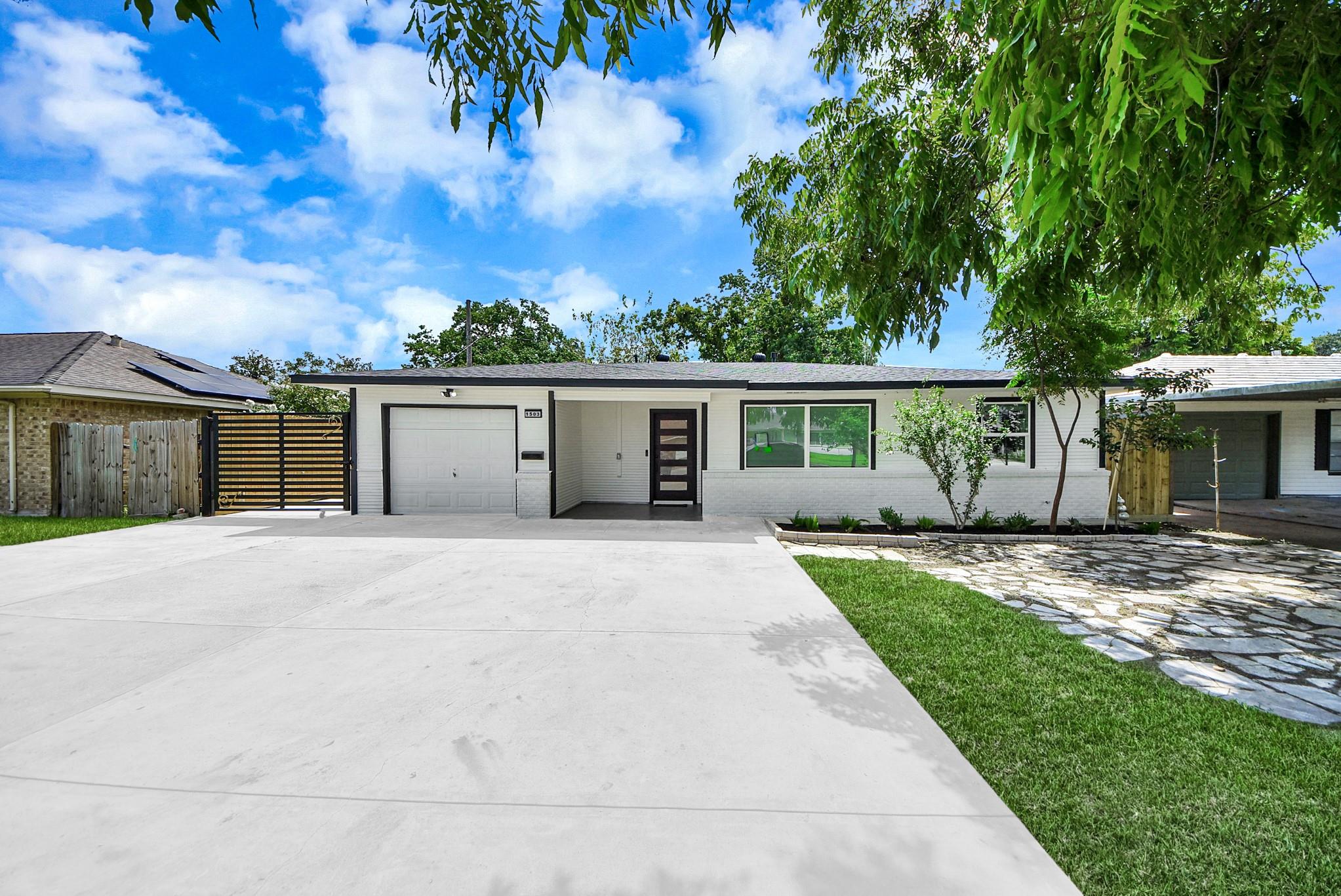1503 Locklaine Drive