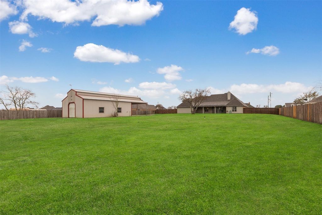 Photo of 4919 Landon Lane, Baytown, TX 77523 (MLS # 35987504)