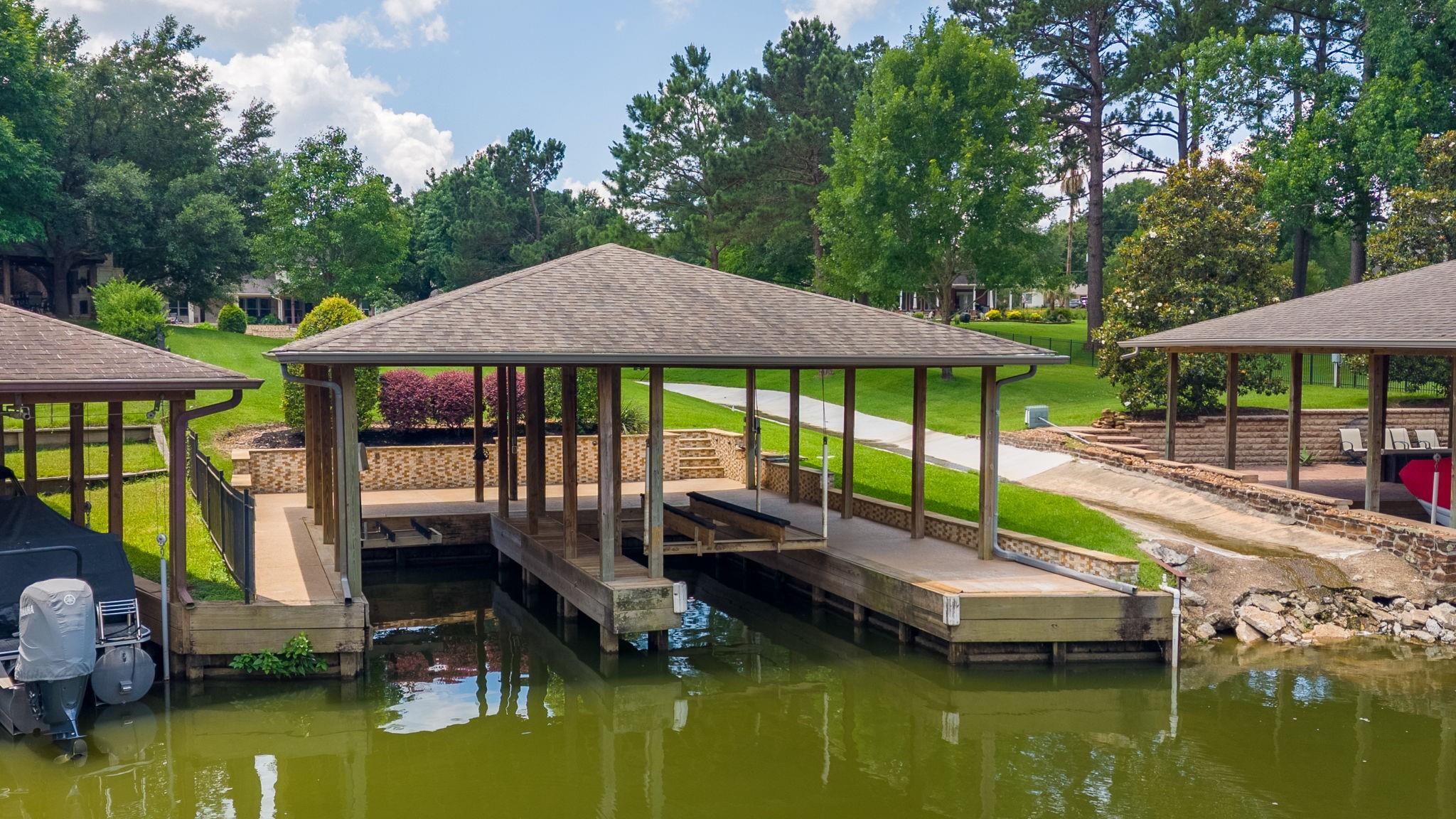 13907 Jbk Memorial Drive