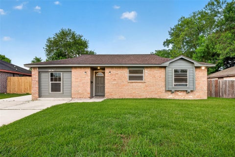 Photo of 11927 Flushing Meadows Drive, Houston, TX 77089 (MLS # 44432687)