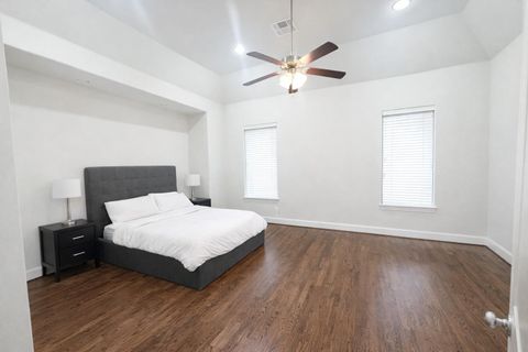 Tiny photo for 2318 Hutchins Street, Houston, TX 77004 (MLS # 5662618)