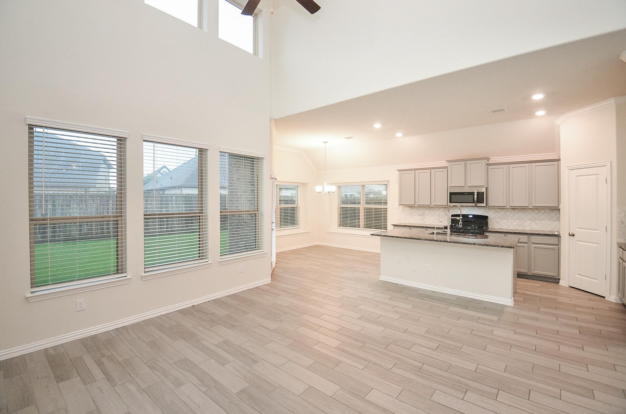 1111 Teamriddle Way