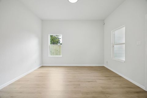 Tiny photo for 301 Cartersville Street #B, Houston, TX 77029 (MLS # 70125095)