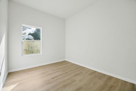 Tiny photo for 301 Cartersville Street #B, Houston, TX 77029 (MLS # 70125095)