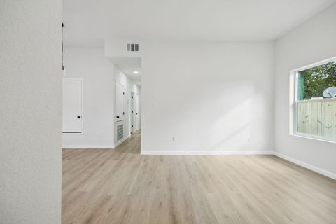 Tiny photo for 301 Cartersville Street #B, Houston, TX 77029 (MLS # 70125095)