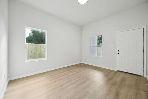Tiny photo for 301 Cartersville Street #B, Houston, TX 77029 (MLS # 70125095)