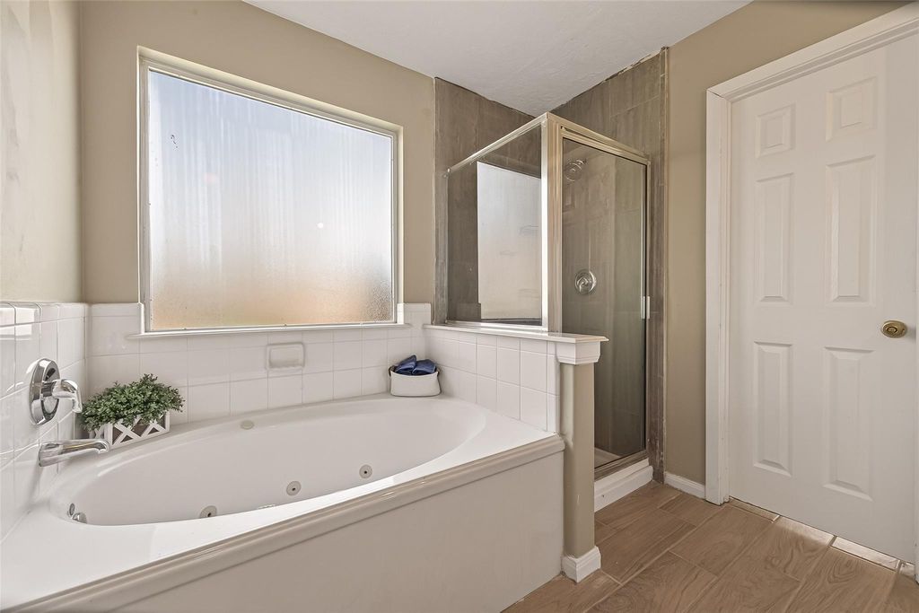 Photo of 17250 Cricketbriar Court, Houston, TX 77084 (MLS # 77085967)