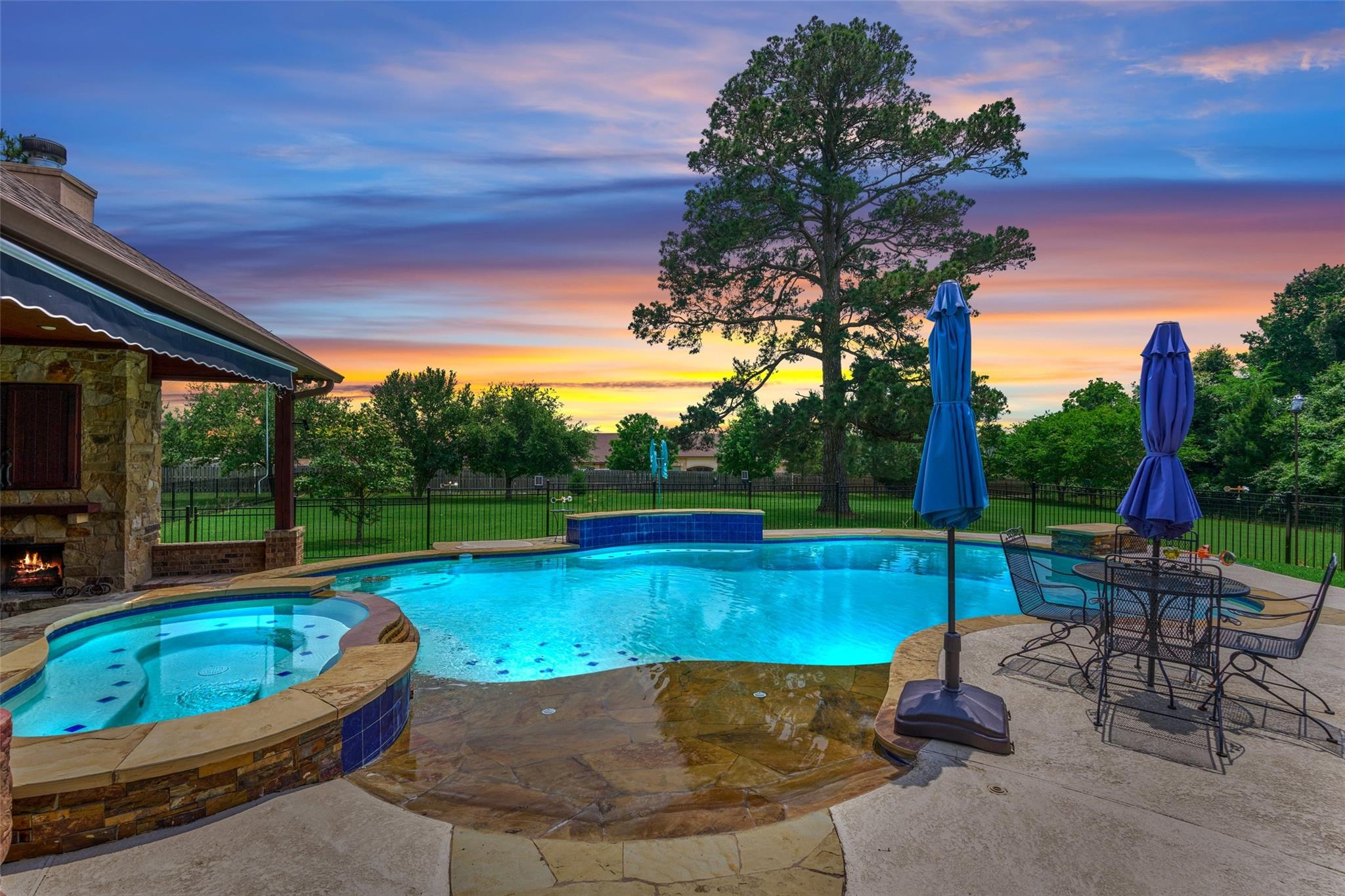 19089 Grandview Point