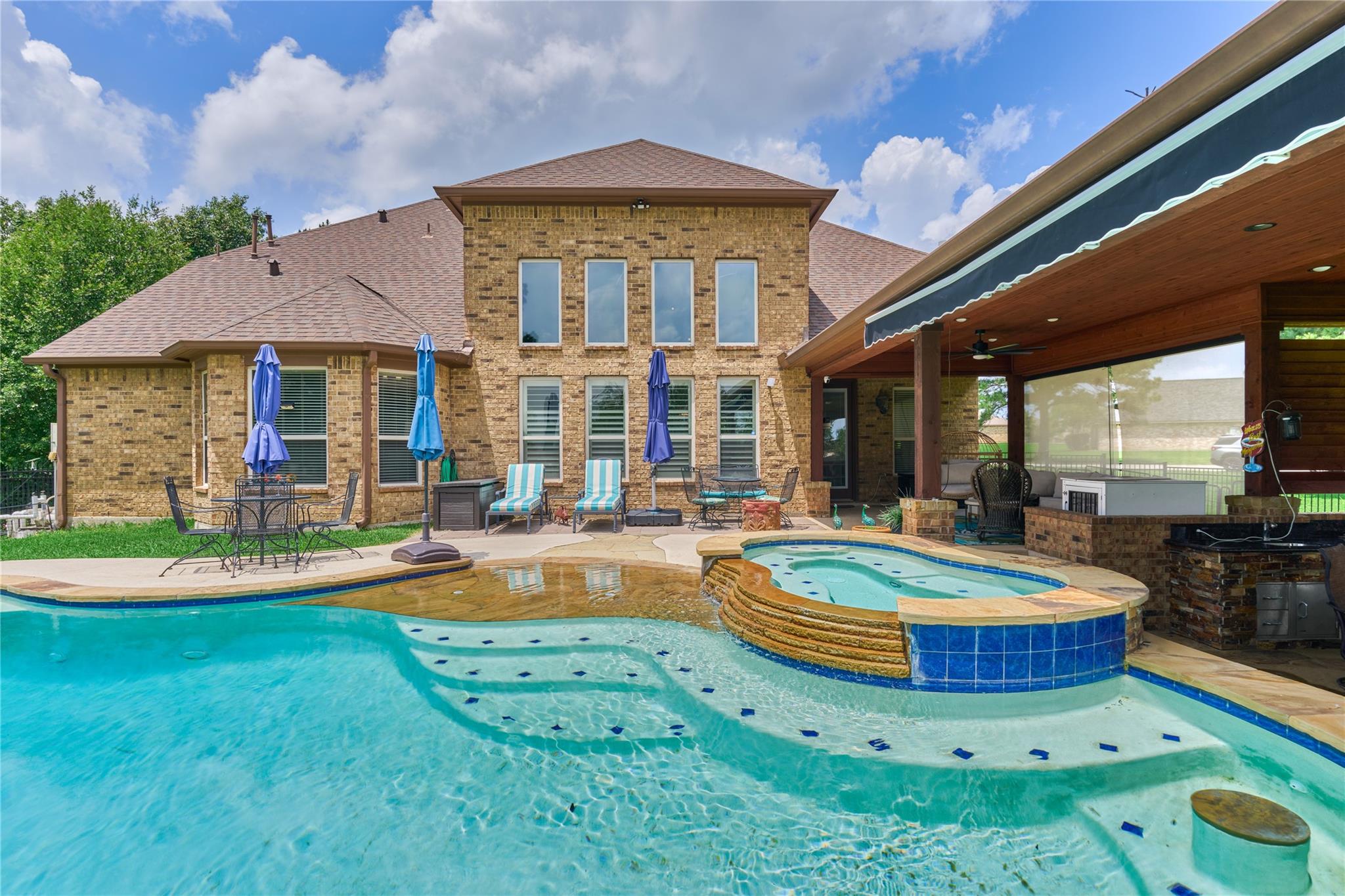 19089 Grandview Point