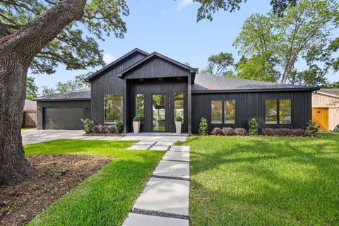 Photo of 9142 Rangely Drive, Houston, TX 77055 (MLS # 19469731)