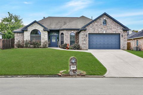 Photo of 12802 Point Aquarius Boulevard, Willis, TX 77318 (MLS # 40918192)
