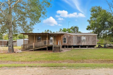Photo of 375 Cr 3129, Deweyville, TX 77614 (MLS # 78455251)