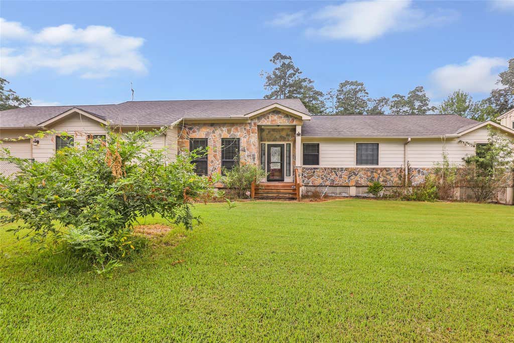 Photo of 402 Havard Road, Huffman, TX 77336 (MLS # 10061829)