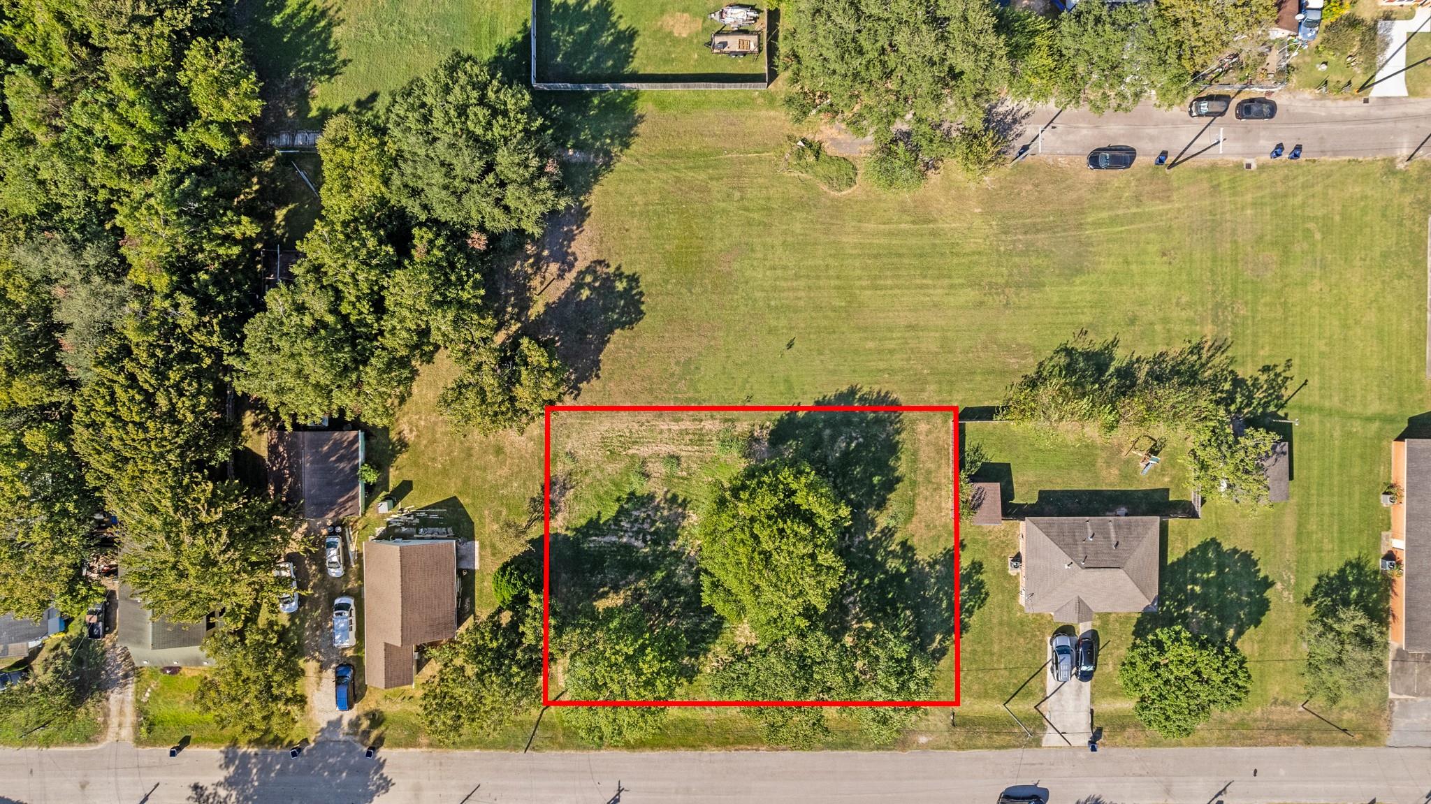Photo 1 of 14 — 2522 3rd Avenue N, Texas City, TX 77590