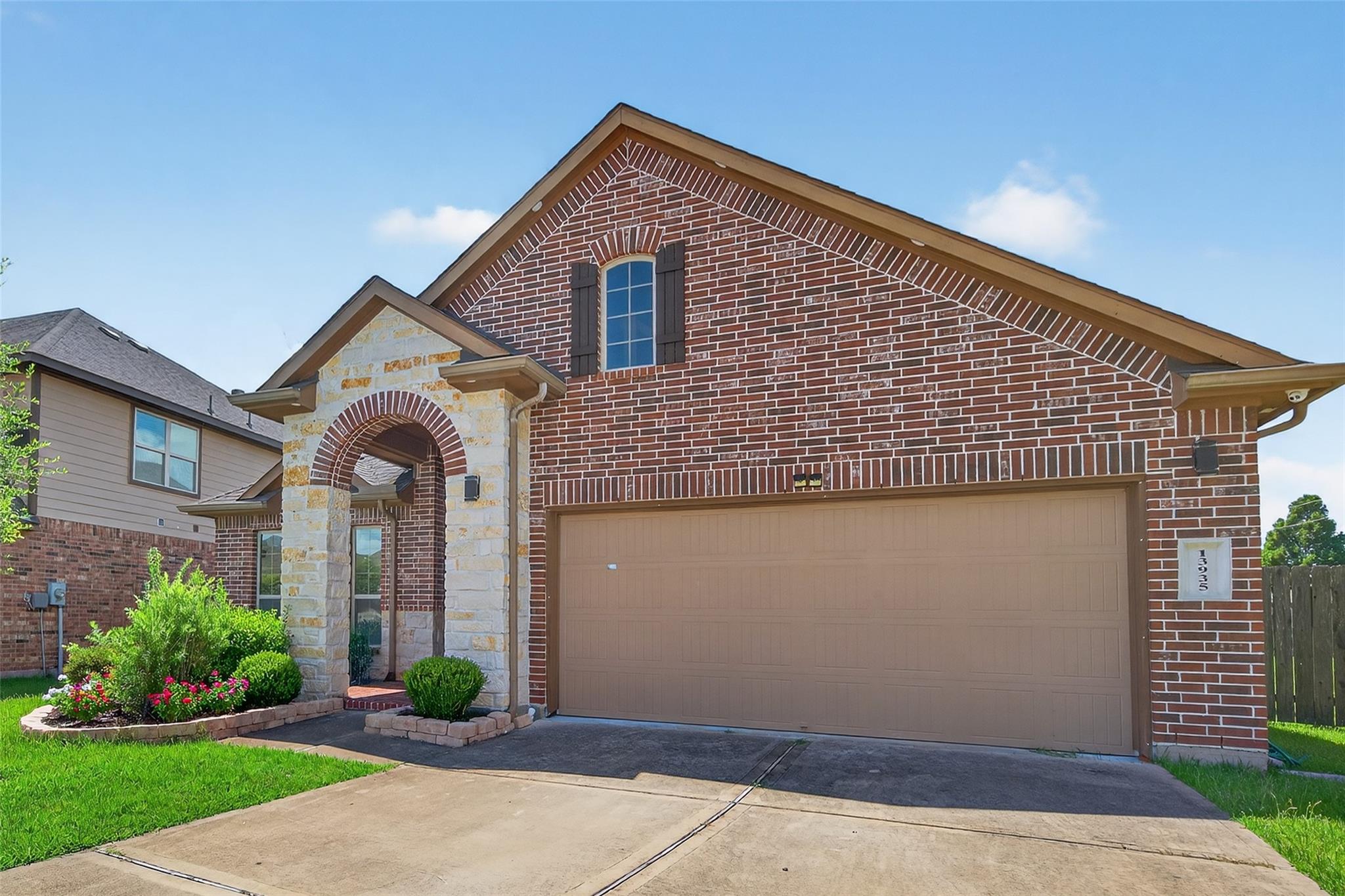 13935 Manobrook Court