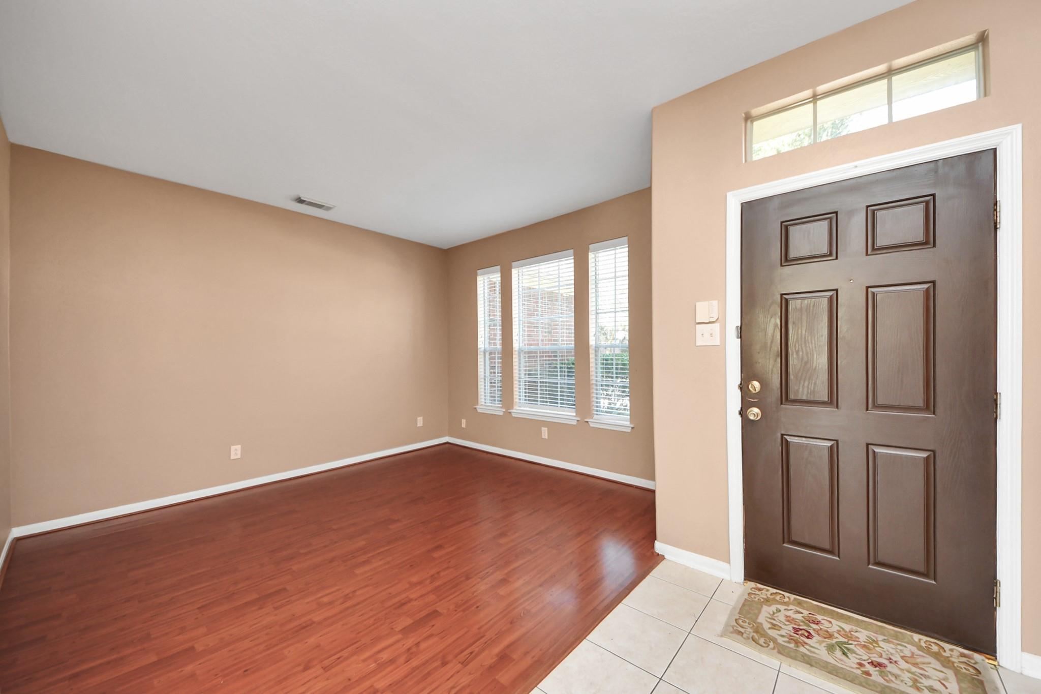 1631 Mustang Crossing