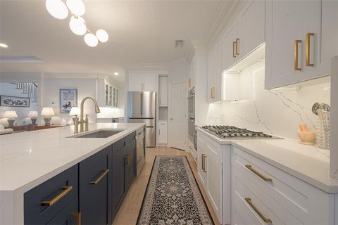 Tiny photo for 13907 Marble Creek Court, Houston, TX 77077 (MLS # 90761135)