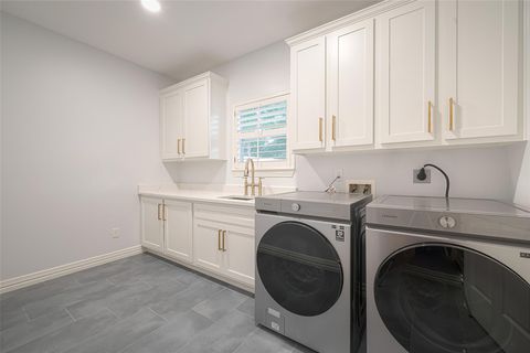 Tiny photo for 13907 Marble Creek Court, Houston, TX 77077 (MLS # 90761135)