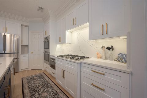 Tiny photo for 13907 Marble Creek Court, Houston, TX 77077 (MLS # 90761135)