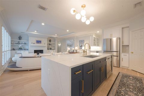 Tiny photo for 13907 Marble Creek Court, Houston, TX 77077 (MLS # 90761135)