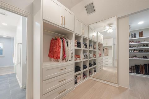 Tiny photo for 13907 Marble Creek Court, Houston, TX 77077 (MLS # 90761135)