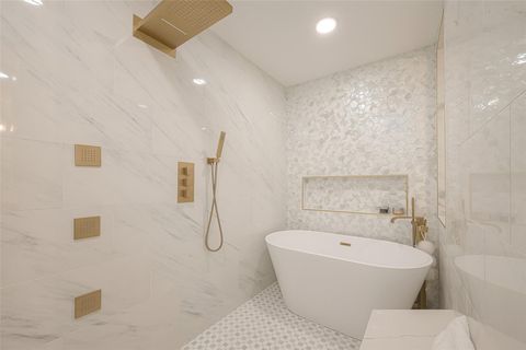 Tiny photo for 13907 Marble Creek Court, Houston, TX 77077 (MLS # 90761135)