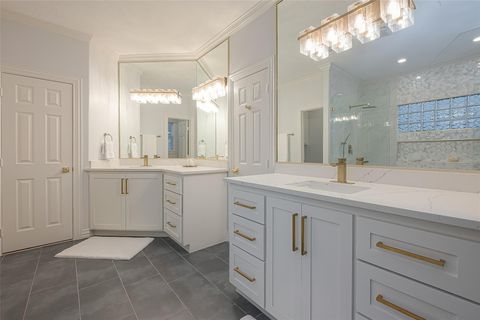 Tiny photo for 13907 Marble Creek Court, Houston, TX 77077 (MLS # 90761135)